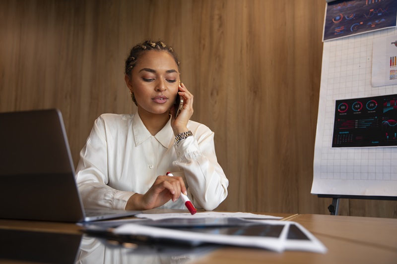 does an independent contractor pay taxes does an independent contractor pay taxes